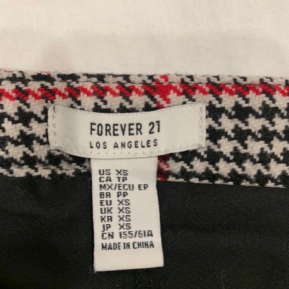 FOREVER 21 PLAID SKORT - Picture 3 of 5